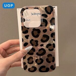 Leopard Print iPhone 15 Pro Case - Black and Brown with Pearl Shining Effect